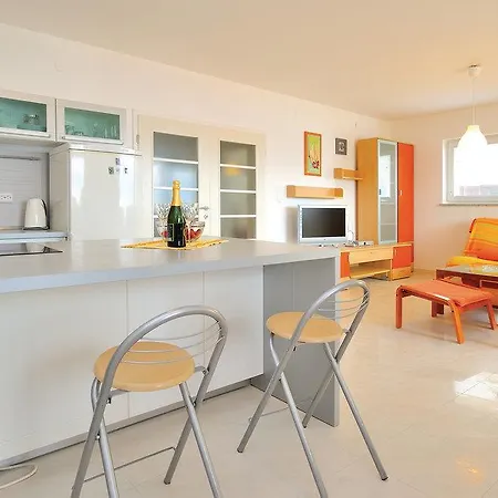 Family Pupic Apartment *